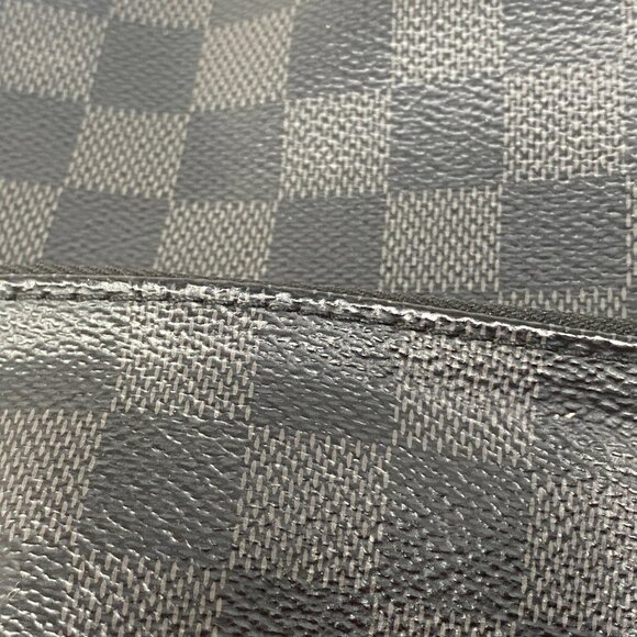 Authentic Louis Vuitton Avenue Damier Graphite Sling Bag - Picture 8 of 8